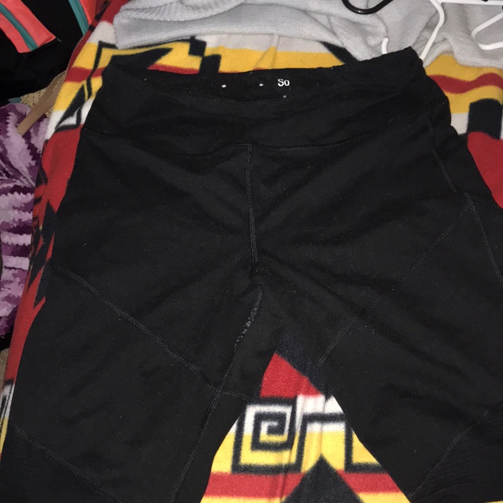 Black leggings with mesh